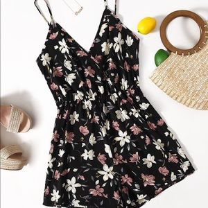 SHEIN Plus Floral Print Cami Romper